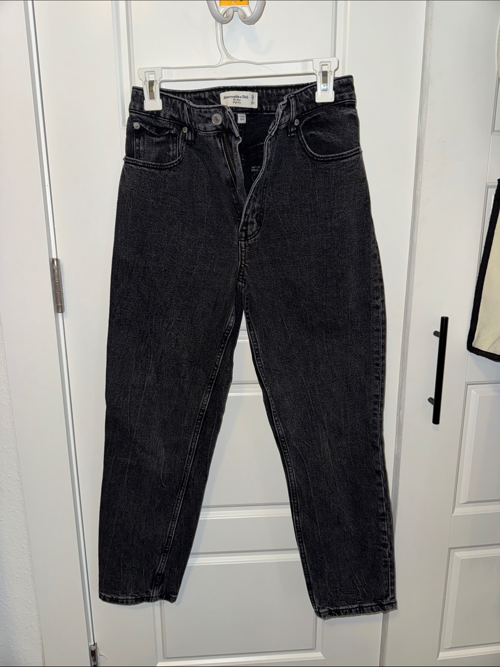 Abercrombie Curve Love The Mom High Rise - Black Wash, Size 26